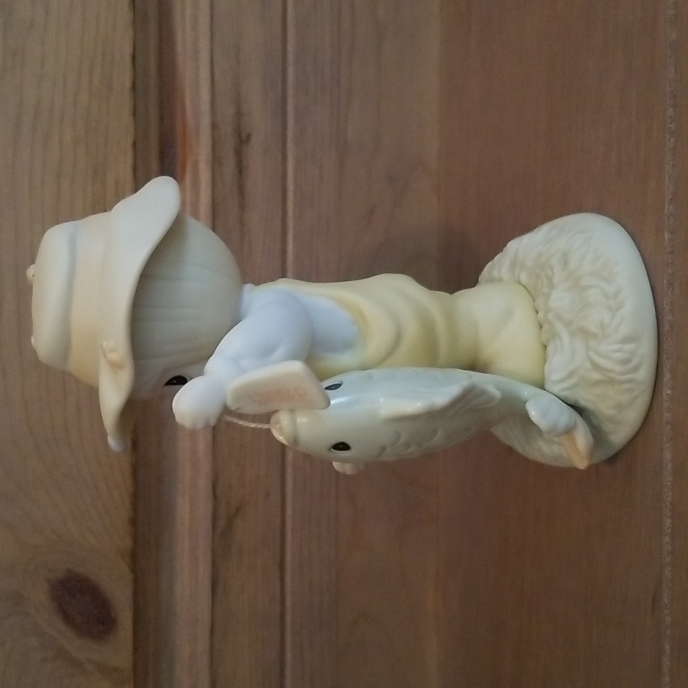 Vintage Precious Moments “You Are My Once In A Lifetime” Collectible Figurine - Picture 5 of 16